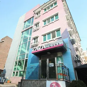 Zaza Backpackers Guest house